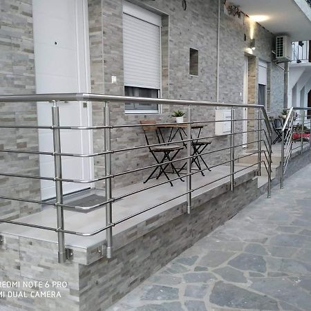 סיקיה Lavim Apartments מראה חיצוני תמונה