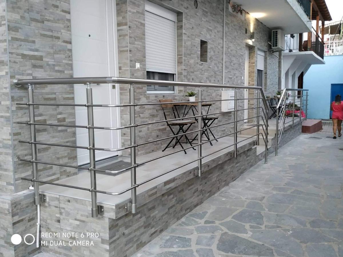 סיקיה Lavim Apartments מראה חיצוני תמונה